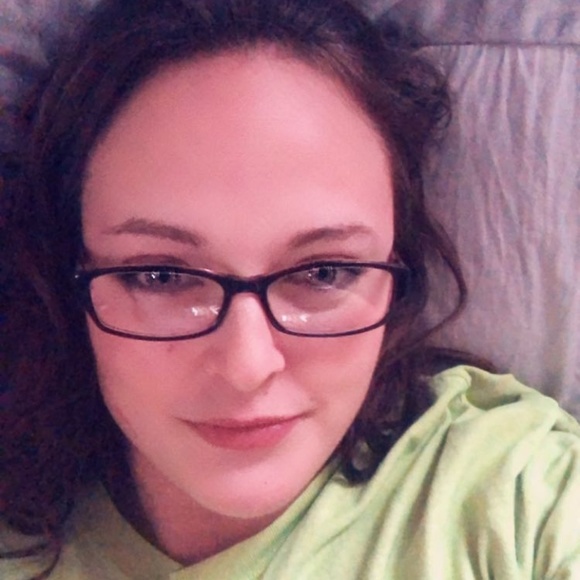 Meet your Posher, Brittany - Picture 1 of 1